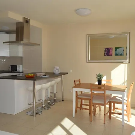 Ana Apartamento *