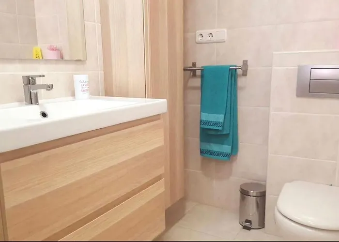 Ana * קוסטה קלמה